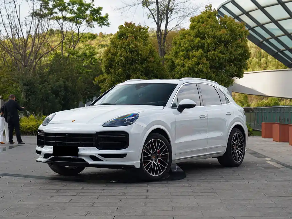 Porsche Cayenne 2021