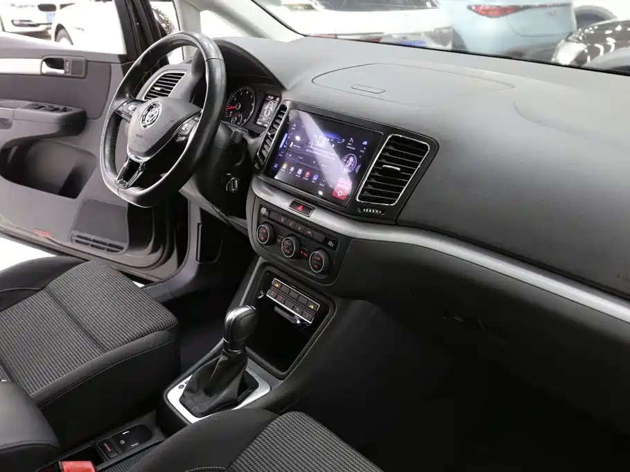 Volkswagen Sharan — миниатюра 17