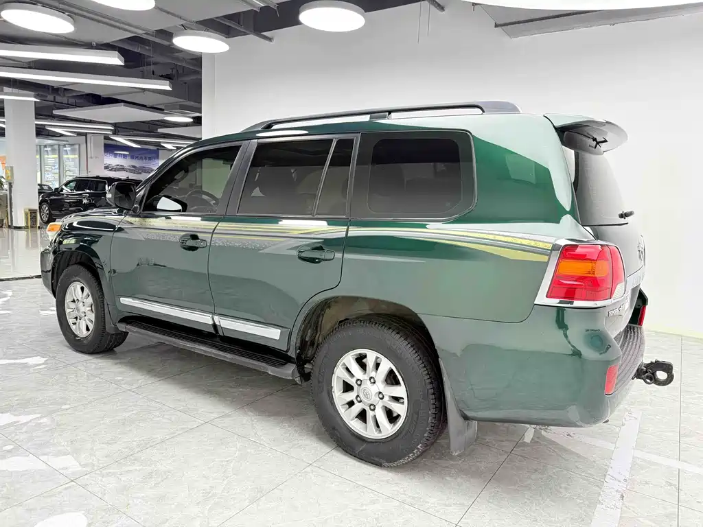 Toyota Land Cruiser 2012 4.0L AT VX