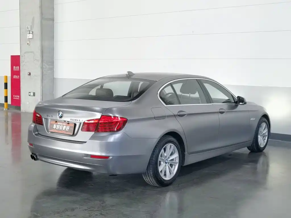 BMW 5 Series — миниатюра 2