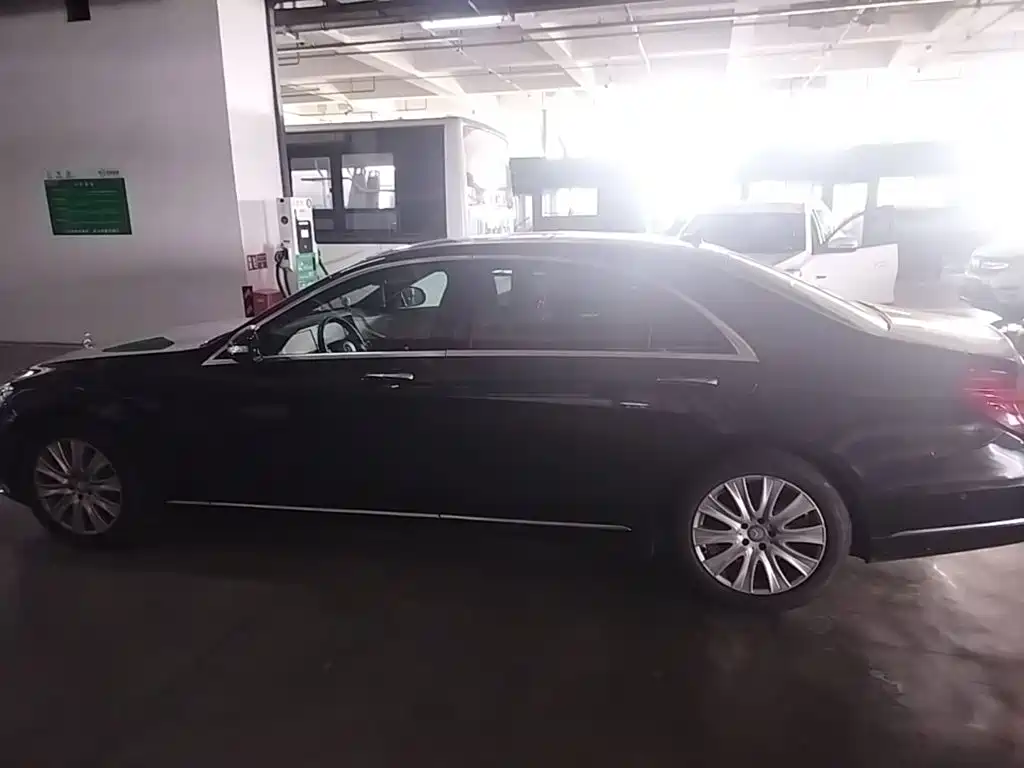 Mercedes-Benz S-Class — миниатюра 4