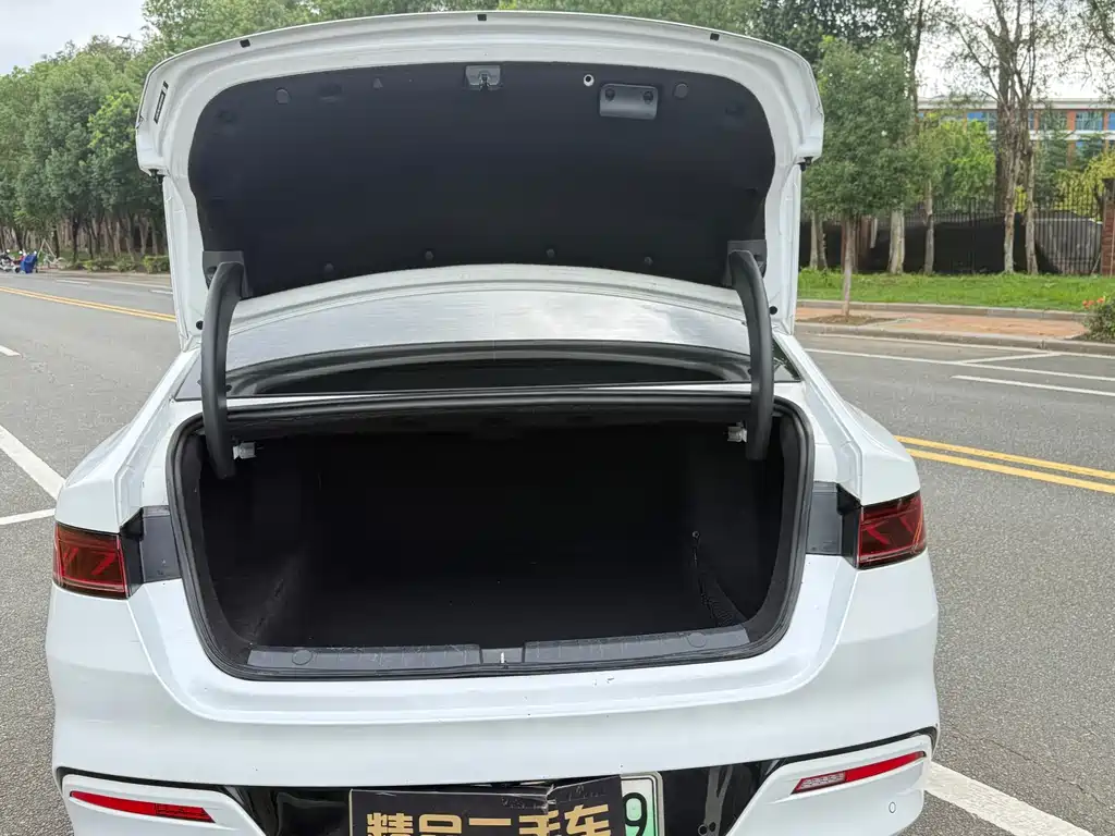 BYD Qin PLUS — миниатюра 12