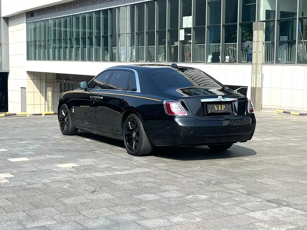 Rolls-Royce Ghost — миниатюра 20