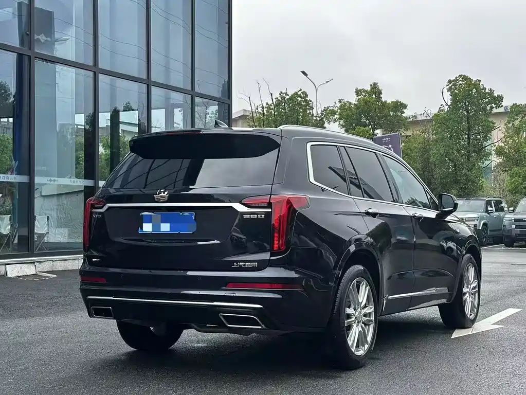Cadillac XT6 2021 2.0T мест Luxury
