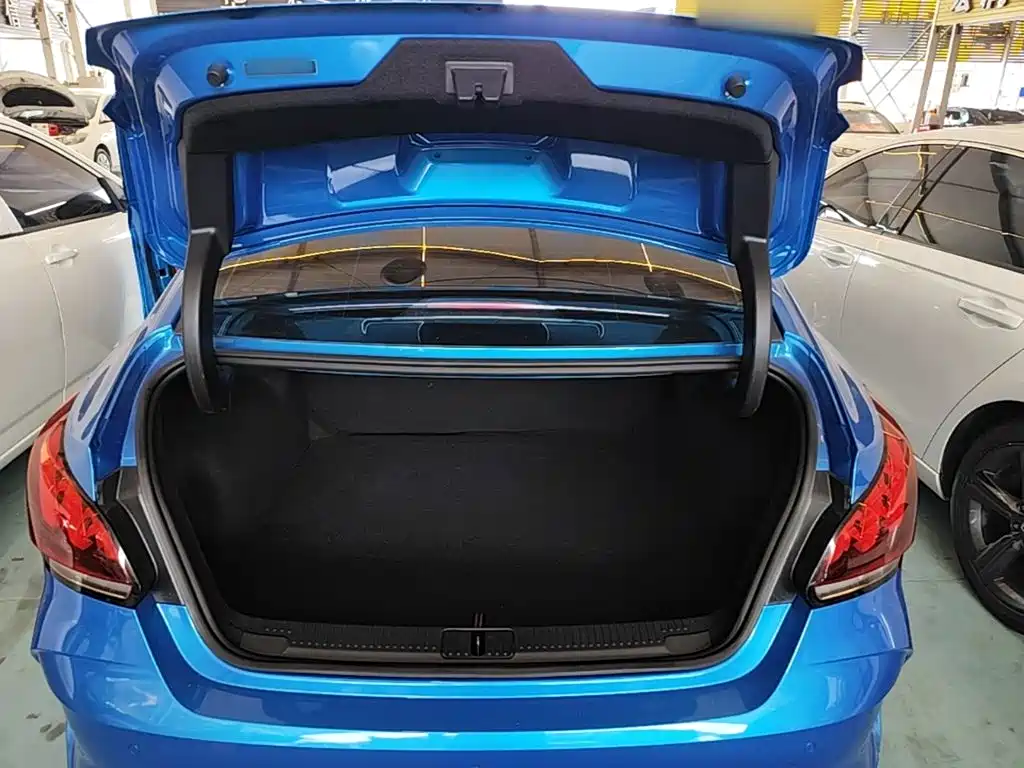MG MG5 — миниатюра 19