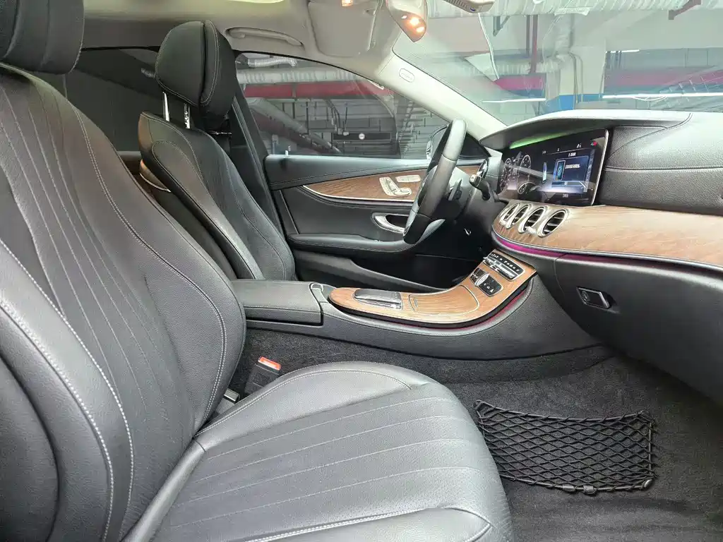 Mercedes-Benz E-Class E 2019 E 300 L Fashion
