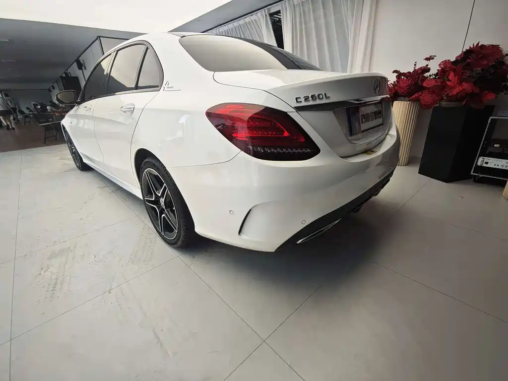 Mercedes-Benz C-Class — миниатюра 18