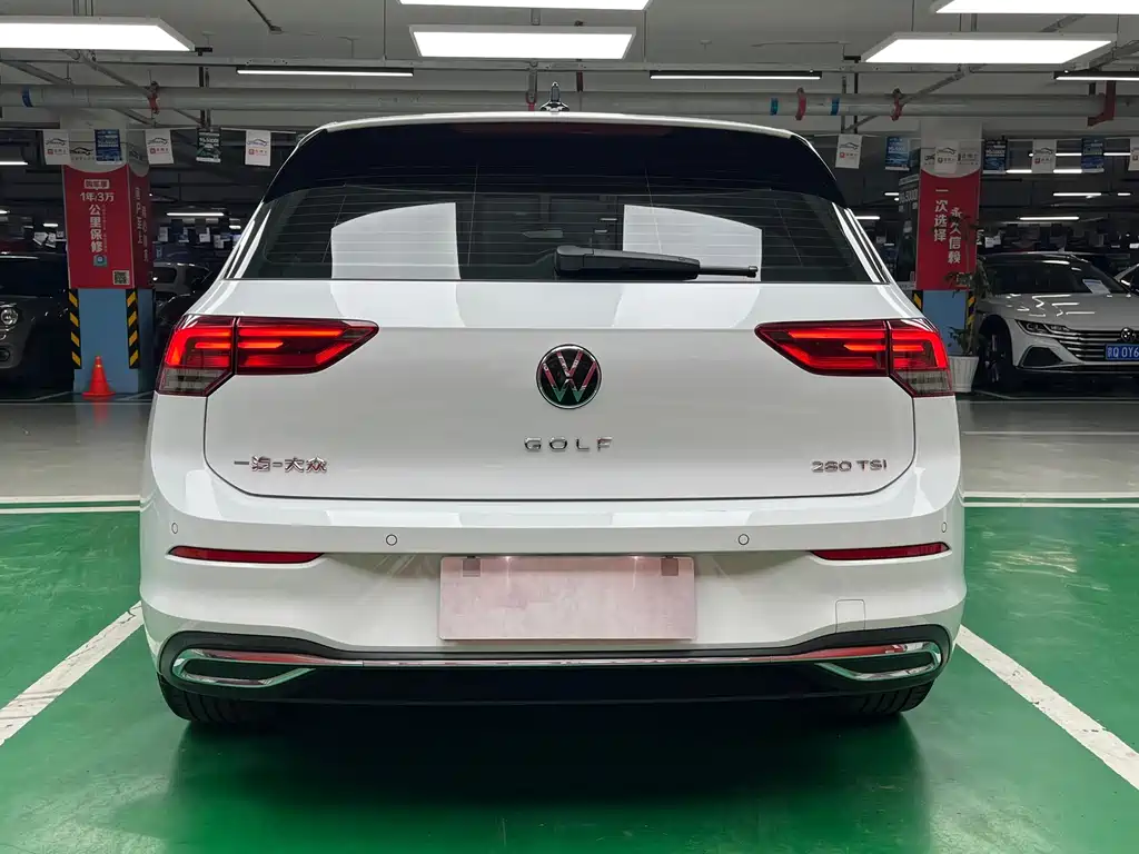Volkswagen Golf 2021 280TSI DSG 30