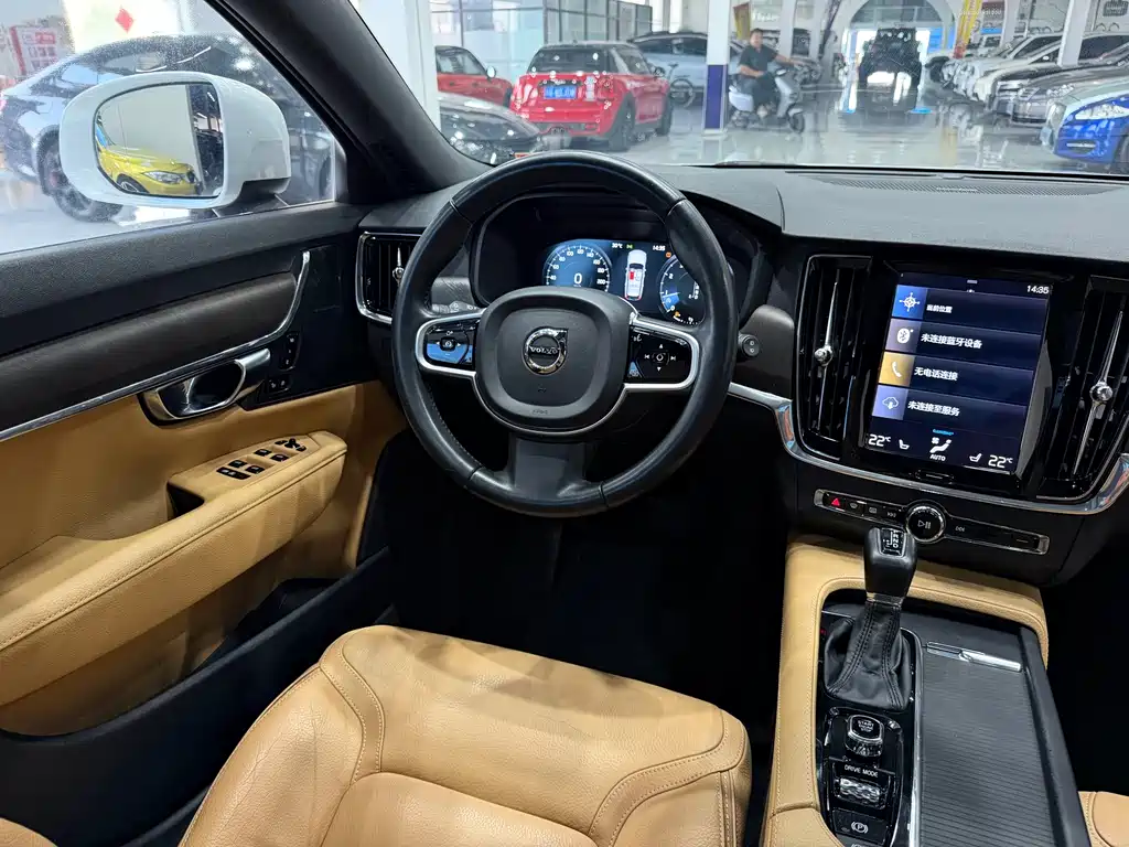 Volvo V90 — миниатюра 18