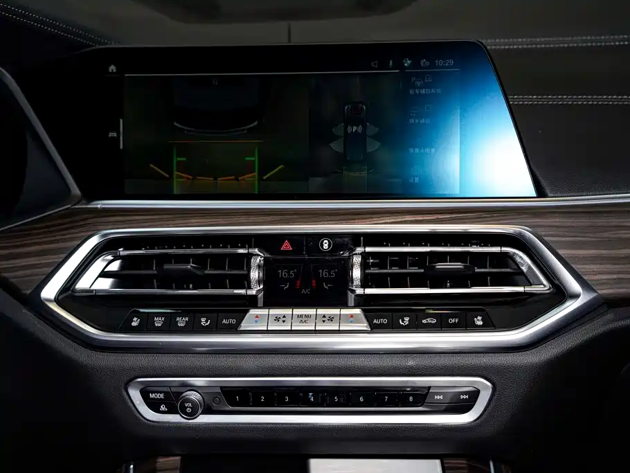 BMW X5 — миниатюра 29