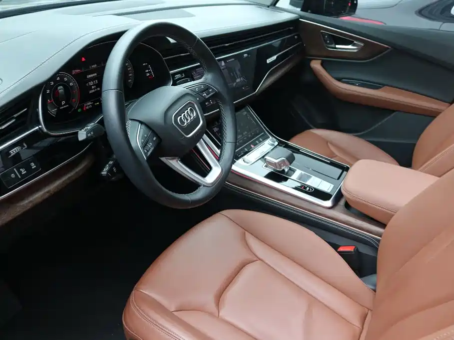 Audi Q7 — миниатюра 11