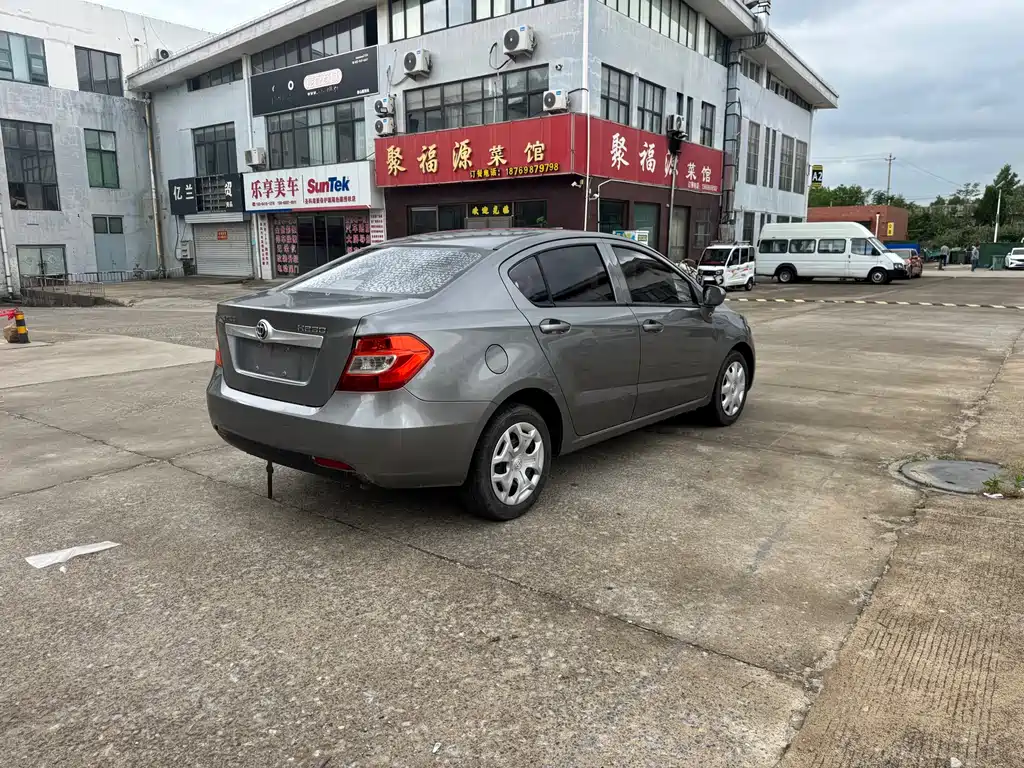 Brilliance H230 2012 1.5L MT Comfort
