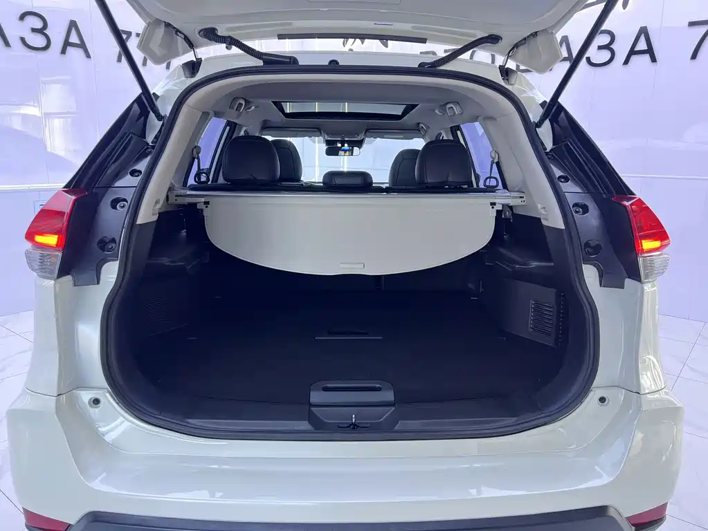 Nissan X-Trail — миниатюра 18
