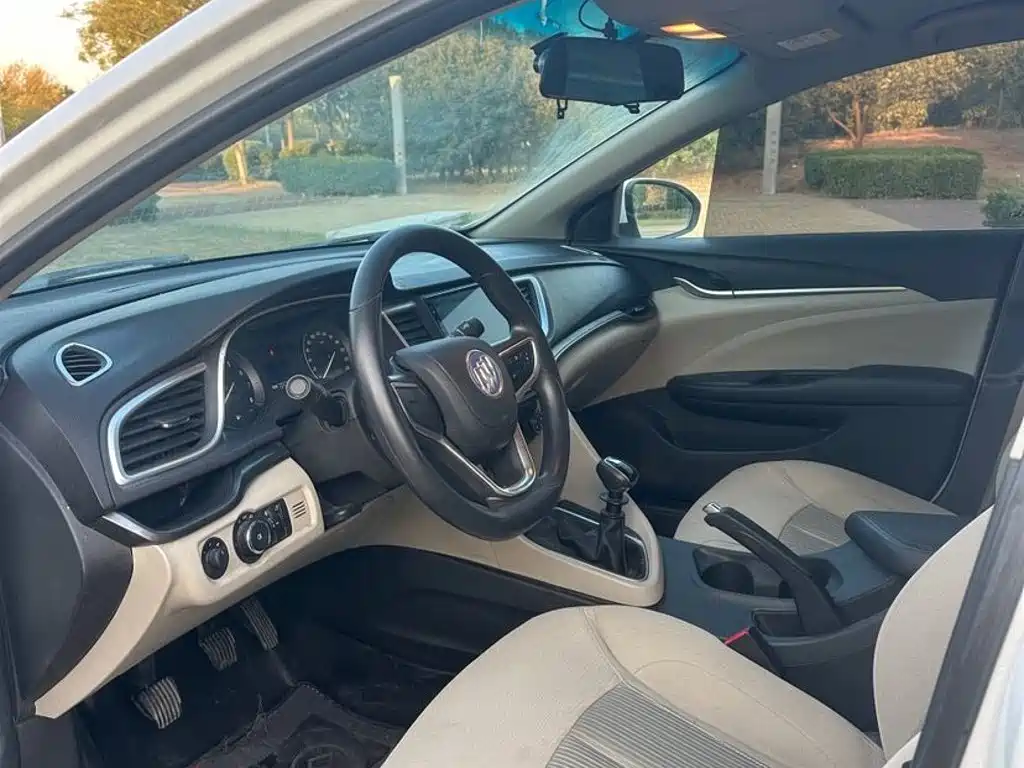 Buick Excelle — миниатюра 8