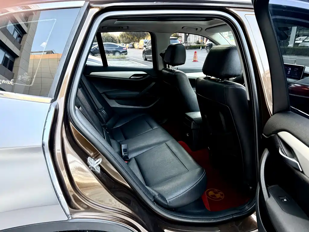 BMW X1 — миниатюра 26