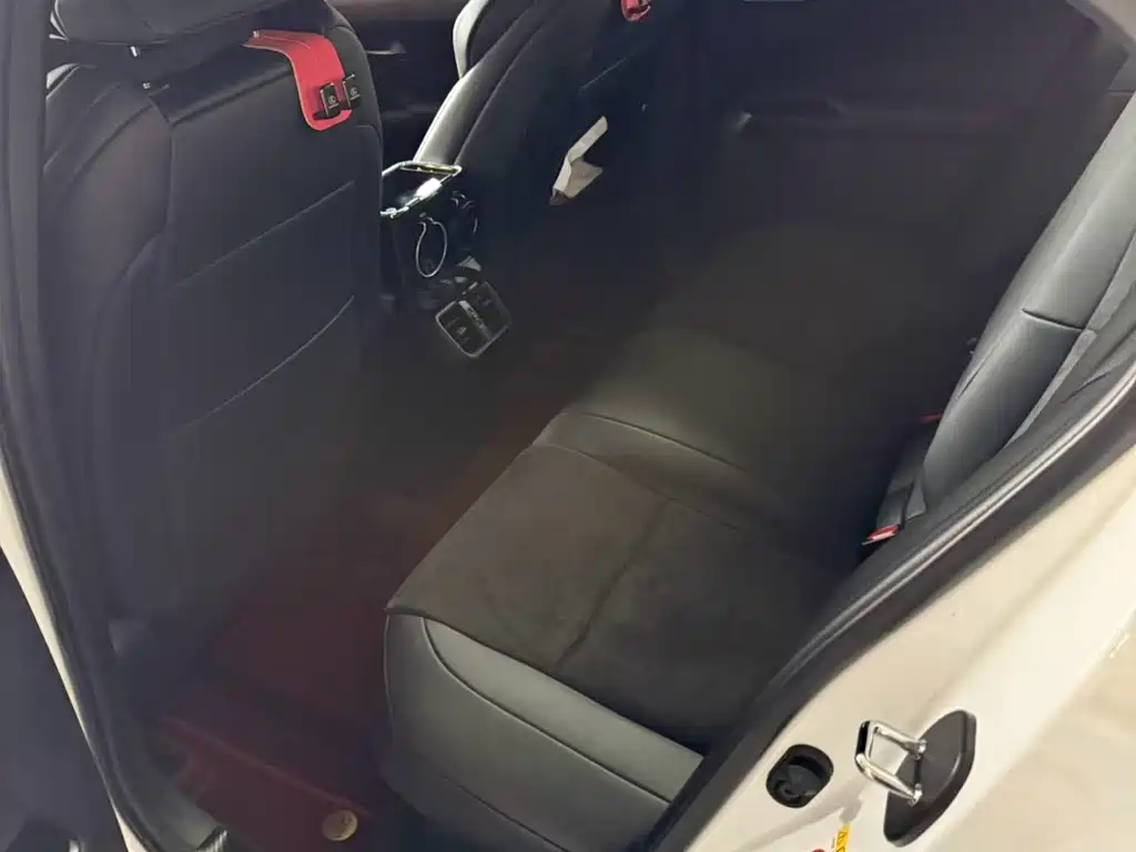 Lexus UX — миниатюра 2