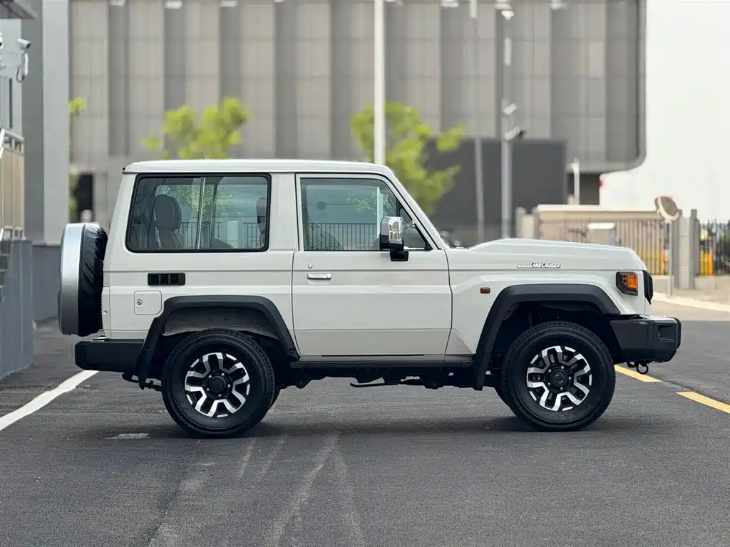 Toyota Land Cruiser LC71 2024 2.8T