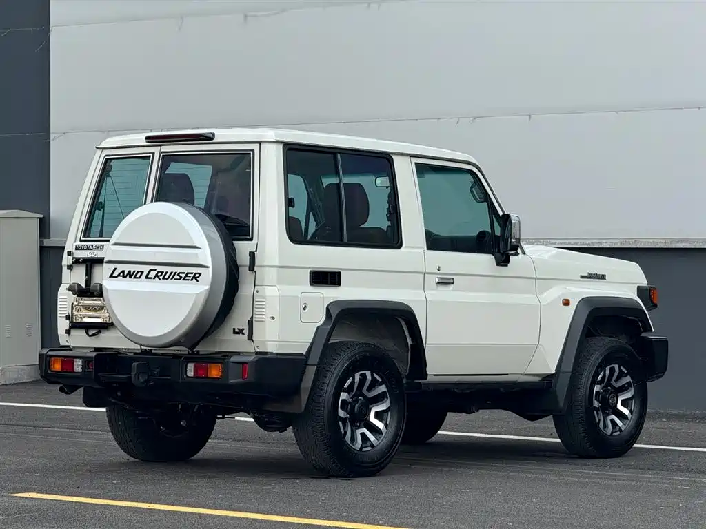Toyota Land Cruiser LC71 2024 2.8T