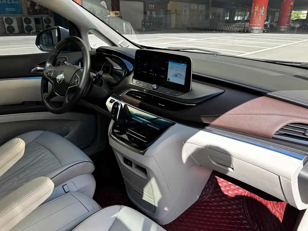 Buick GL8 — миниатюра 9
