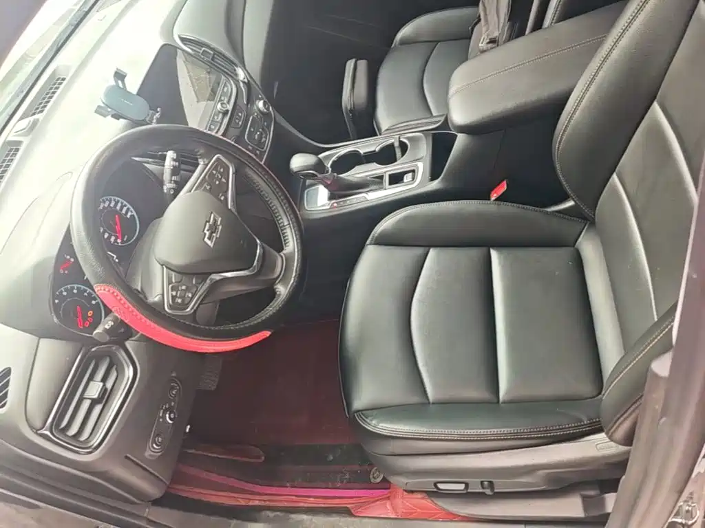 Chevrolet Equinox — миниатюра 16