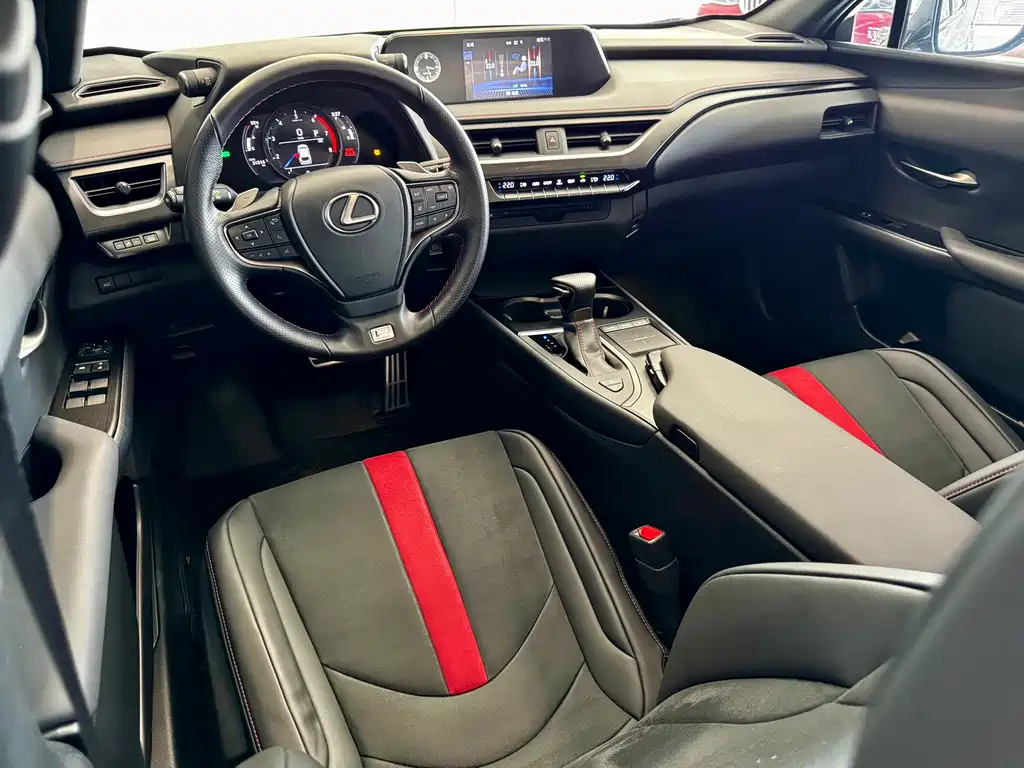 Lexus UX — миниатюра 4