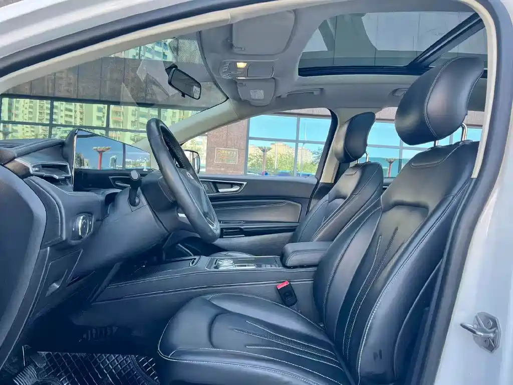 Ford Edge — миниатюра 4