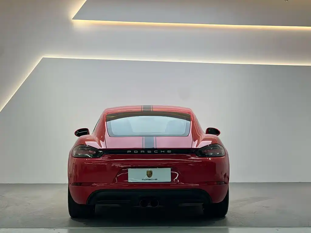 Porsche 718 2018 Cayman 2.0T