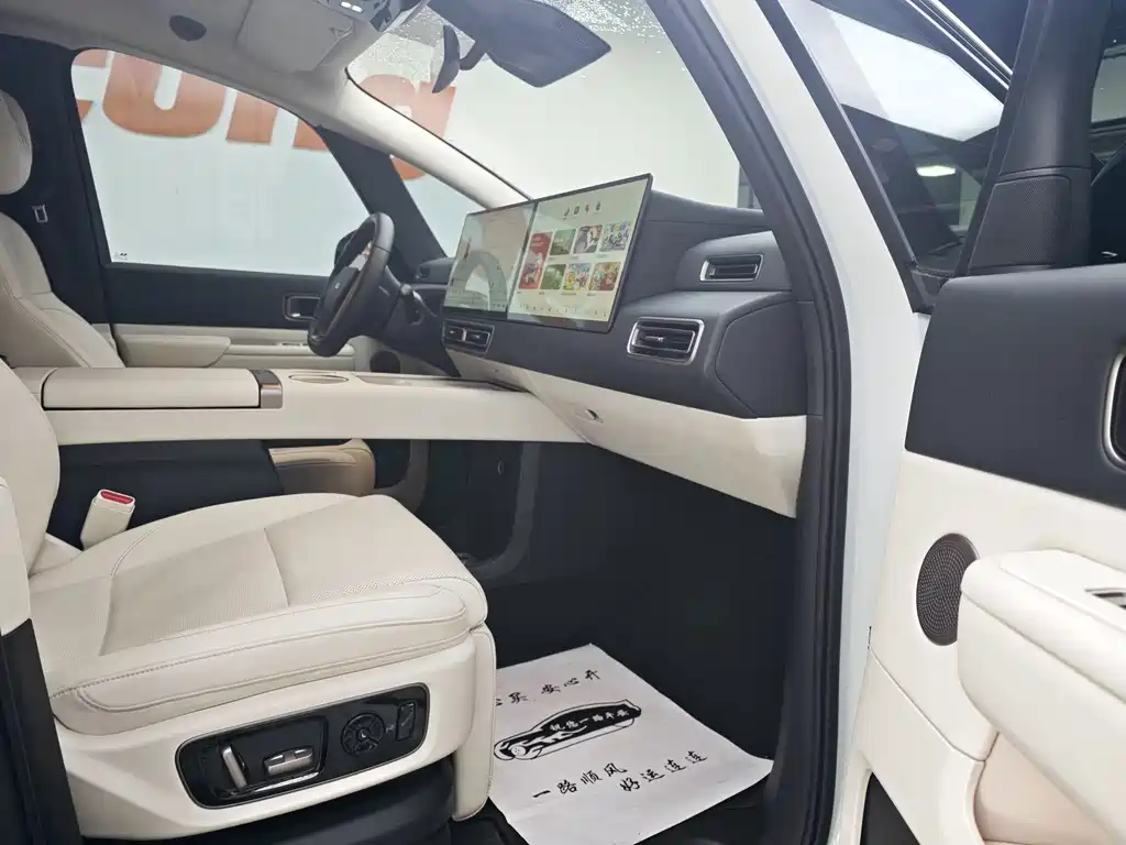 Li Auto Li MEGA — миниатюра 13