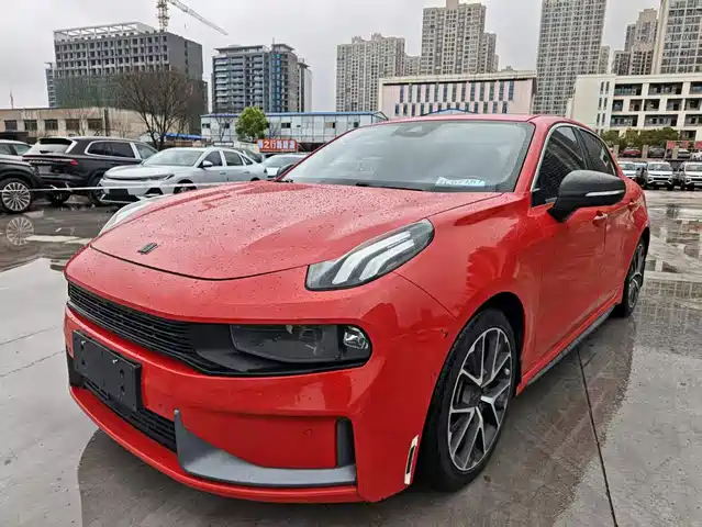 2019 Lynk & Co 03