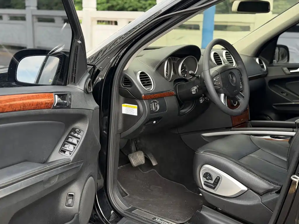Mercedes-Benz GL-Class — миниатюра 3
