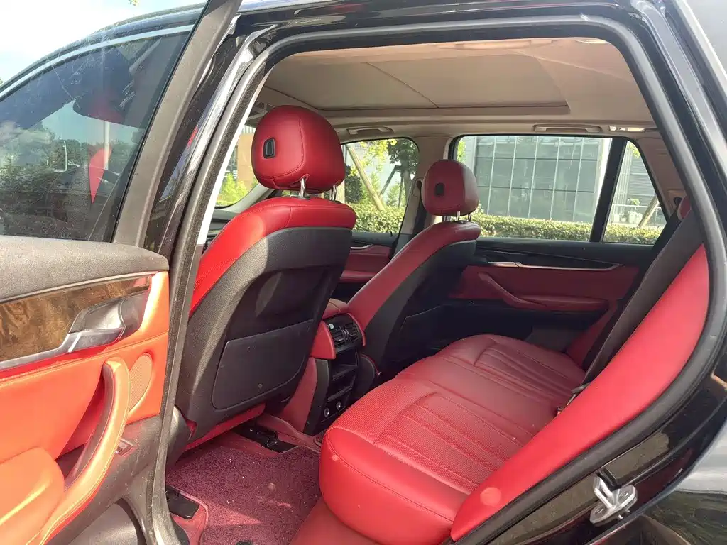 BMW X5 (Import) — миниатюра 7