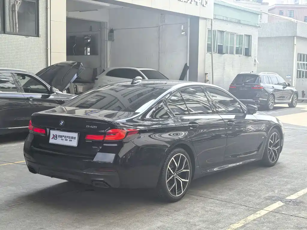 BMW 5 Series (Import) — миниатюра 2