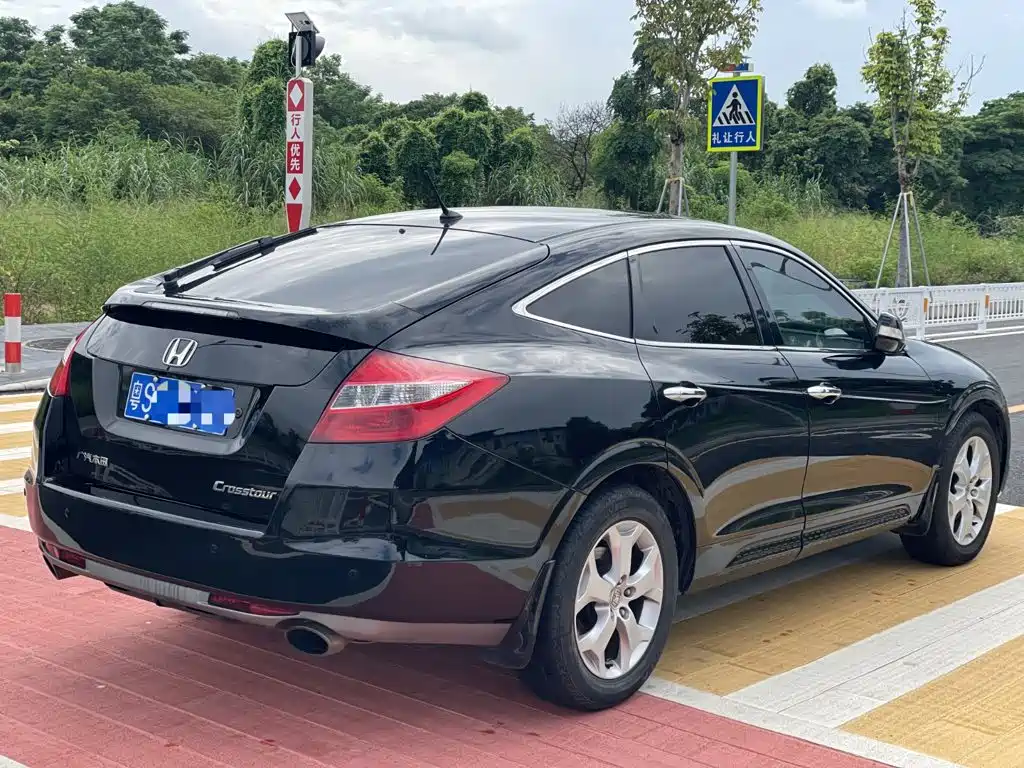 Honda Crosstour — миниатюра 3