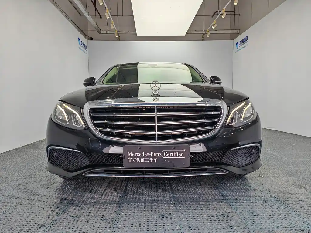 Mercedes-Benz E-Class — миниатюра 2