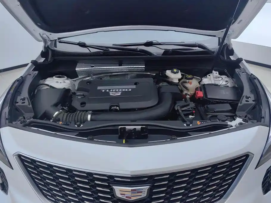 Cadillac XT4 2022 28T Luxury