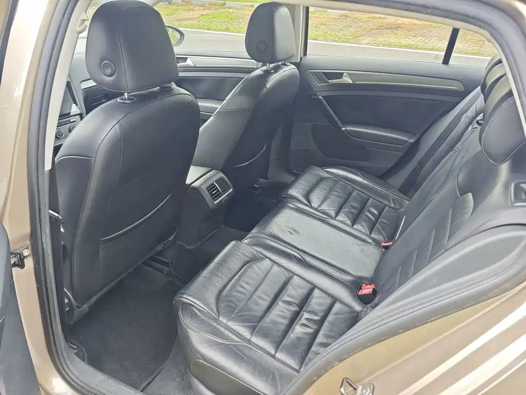 Volkswagen Golf — миниатюра 15