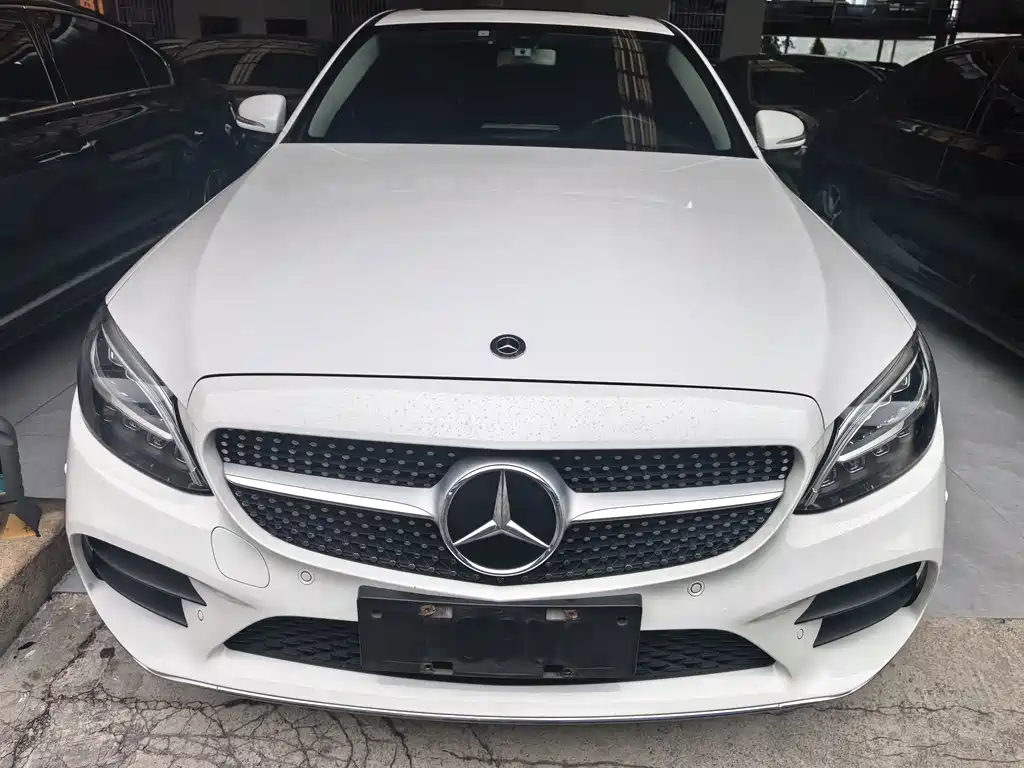Mercedes-Benz C-Class — миниатюра 2
