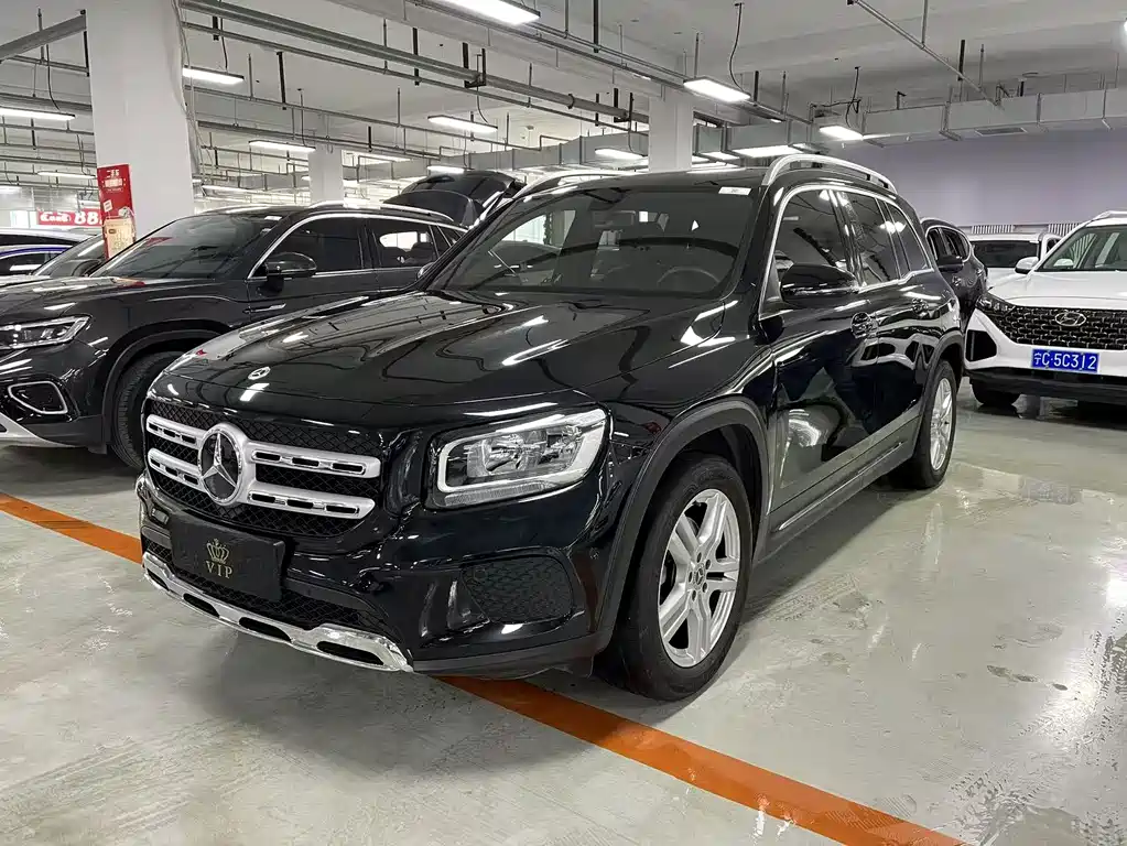 Mercedes-Benz GLB 2021