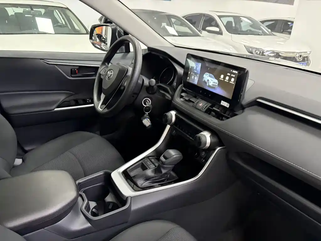 TOYOTA RAV4 RONGFANG