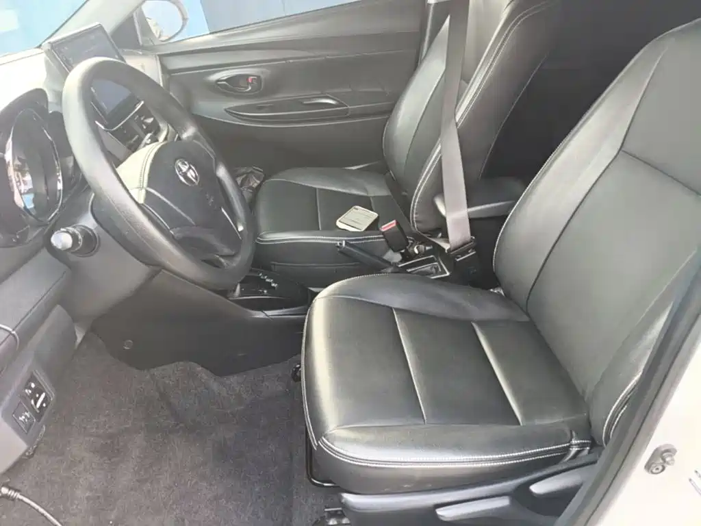 Toyota Yaris L — миниатюра 15
