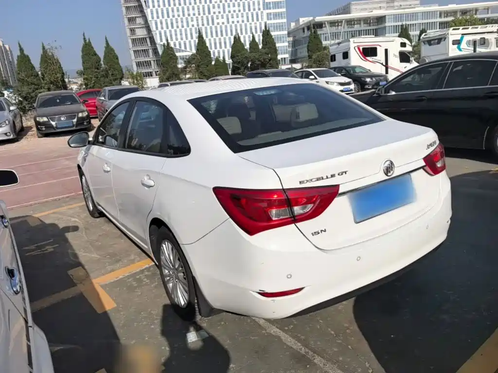 Buick Excelle — миниатюра 5