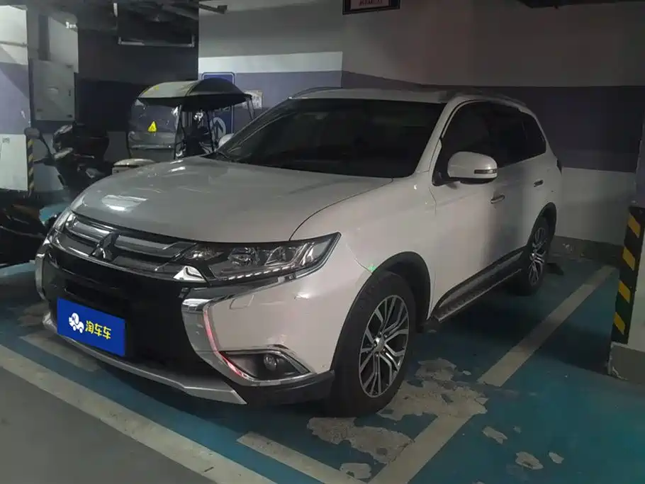 Купить Mitsubishi Outlander