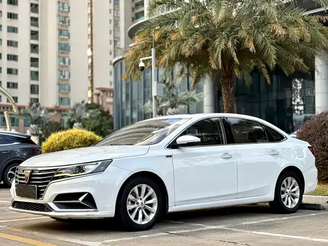 ROEWE I6 NEW ENERGY 2018