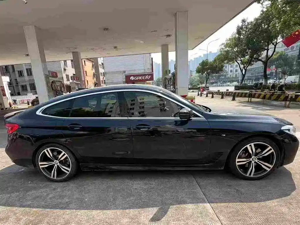 BMW 6 Series GT — миниатюра 8