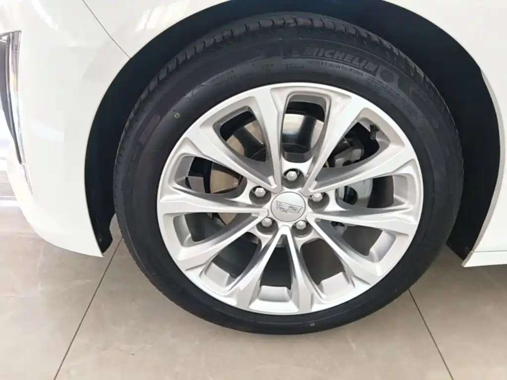 Cadillac CT5 — миниатюра 23