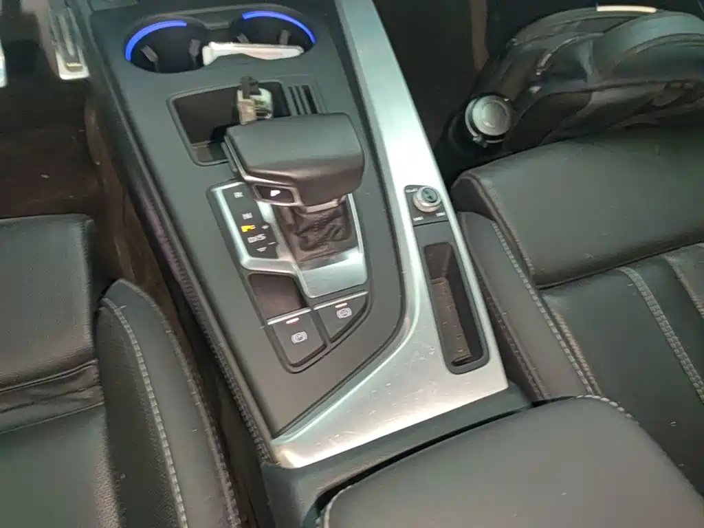 Audi A4L — миниатюра 14