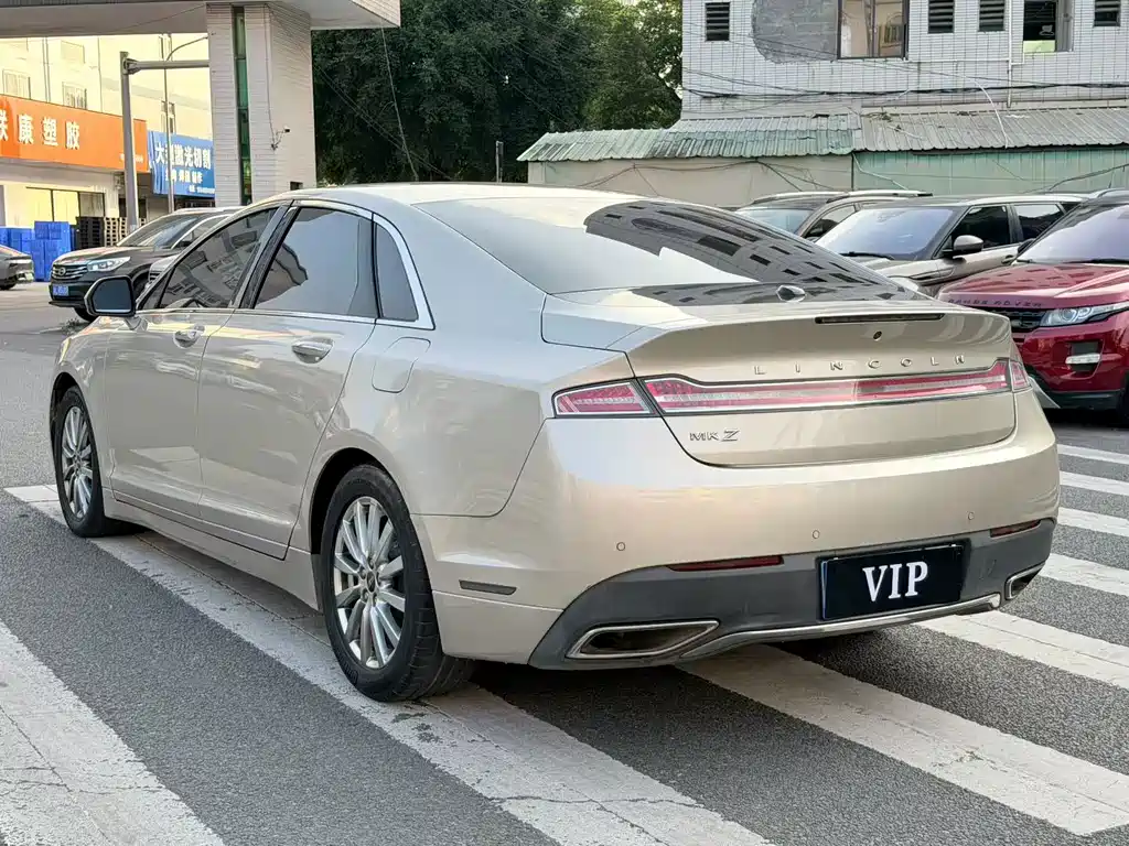 Lincoln MKZ — миниатюра 18