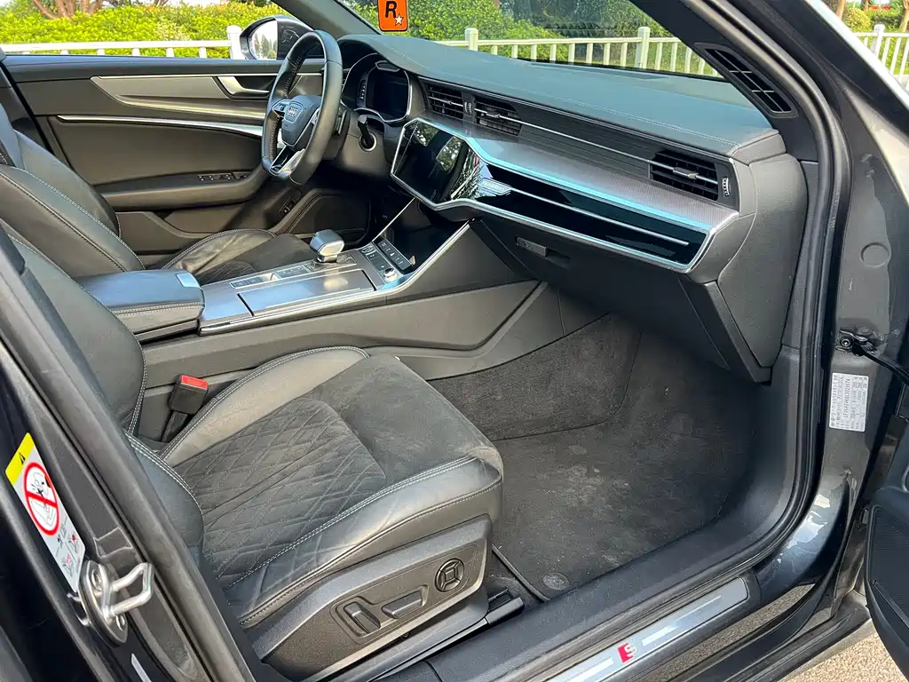 Audi A6L 2019 55 TFSI quattro Premium