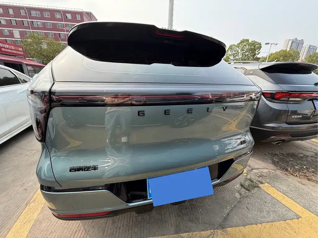 Geely Boyue L — миниатюра 12