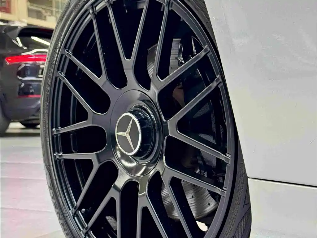Mercedes-Benz E-Class (Import) — миниатюра 13